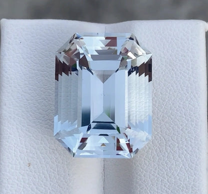 VVS 23.30 CT Natural Aquamarine Gemstone Emerald Cut From Pakistan